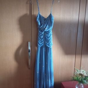 vestido animale 133019847?action_source=66827&ref=home_home&rsp=1&rspix=1