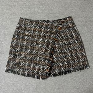 short saia em linha murau 129852950?action_source=64649&ref=home_home&rsp=1&rspix=1