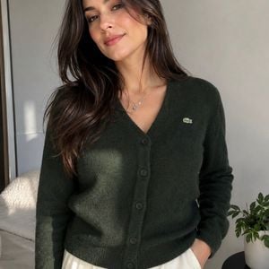 sueter lacoste feminino verde p 148087277?action_source=31319&ref=home_home&rsp=1&rspix=1