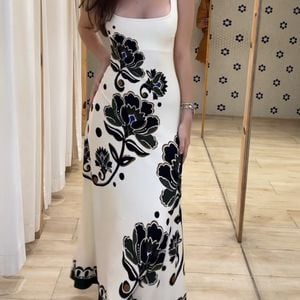 vestido farm estampado arabasque 135196166?action_source=31319&ref=home_home&rsp=1&rspix=1