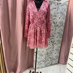 vestido curto fluido acetinado zara tamanho m 132740760?action_source=66827&ref=home_home&rsp=1&rspix=1