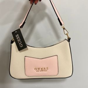 bolsa guess 95988357?action_source=70655&ref=home_home&rsp=1&rspix=1