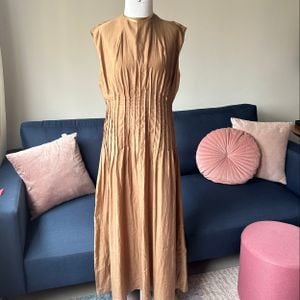 vestido longo bege 141229173?action_source=31319&ref=home_home&rsp=1&rspix=1