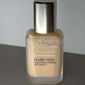 base estee lauder double wear 2c0 cool vanilla 151863442?action_source=67222&ref=home_home&rsp=1&rspix=1