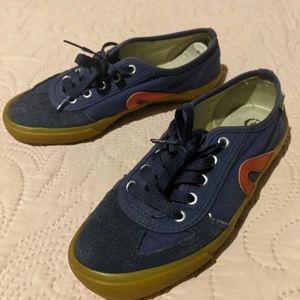tenis rainha azul marinho 141267353?action_source=31946&ref=home_home&rsp=1&rspix=1