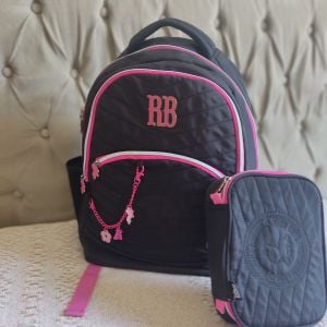 kit mochila estojo 134954327?action_source=67388&ref=home_home&rsp=1&rspix=1