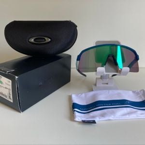 oakley sutro lite mvdp 129257334?action_source=67222&ref=home_home&rsp=1&rspix=1