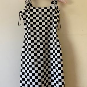 vestido renner tamanho p novo 134332708?action_source=64649&ref=home_home&rsp=1&rspix=1