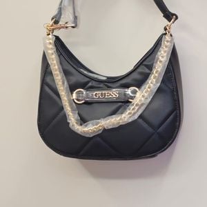 bolsa golden rock mini hobo guess 105505654?action_source=70655&ref=home_home&rsp=1&rspix=1