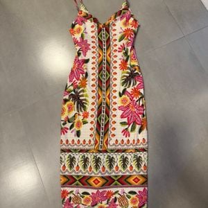 vestido canelado paraiso das frutas p farm 126620479?action_source=67222&ref=home_home&rsp=1&rspix=1