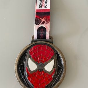 medalha homem aranha rarissima 133848479?action_source=74617&ref=home_home&rsp=1&rspix=1