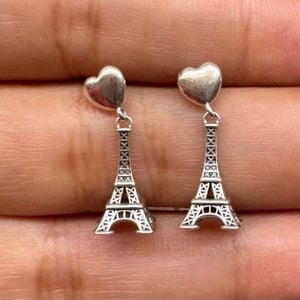 brinco pandora torre eiffel 131835589?action_source=67326&ref=home_home&rsp=1&rspix=1