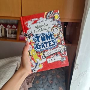 livro o mundo fantastico de tom gates l pichon 133007555?action_source=66992&ref=home_home&rsp=1&rspix=1