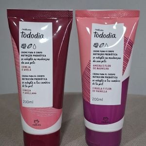 kit 2 cremes hidratantes natura tododia 200ml cereja e avela ameixa e flor de baunilha 152107589?action_source=74384&ref=home_home&rsp=1&rspix=1