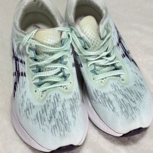 tenis asics novablast 3 ff blast 150824538?action_source=76035&ref=home_home&rsp=1&rspix=1