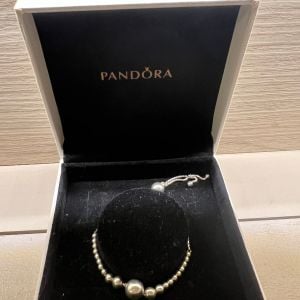 pulseira pandora gravatinha prata 149470038?action_source=67326&ref=home_home&rsp=1&rspix=1