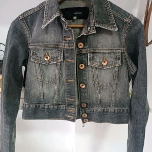 jaqueta jeans le lis blanc cinza p 139770023?action_source=71480&ref=home_home&rsp=1&rspix=1