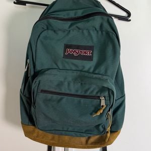 mochila jansport verde 151777661?action_source=67222&ref=home_home&rsp=1&rspix=1
