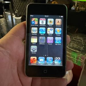 ipod touch 8gb prata 144537904?action_source=72998&ref=home_home&rsp=1&rspix=1