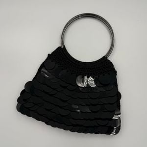 bolsa de croche preta com paete 131554048?action_source=73790&ref=home_home&rsp=1&rspix=1