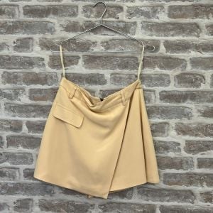 shorts saia claudia nv 131941874?action_source=66827&ref=home_home&rsp=1&rspix=1