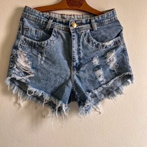 shorts jeans 132068773?action_source=66827&ref=home_home&rsp=1&rspix=1