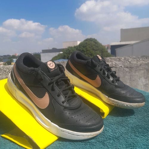 tenis nike court lite 2 preto e bronze original aceito propostas 141111029?action_source=31946&ref=home_home&rsp=1&rspix=1