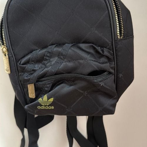 mini mochila adidas originals 133932071?action_source=67388&ref=home_home&rsp=1&rspix=1