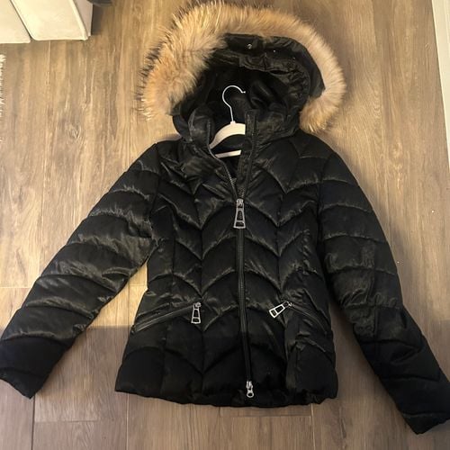 casaco de inverno para altas temperaturas lindo e em excelente estado da marca monte cervino lindo 132561346?action_source=75013&ref=home_home&rsp=1&rspix=1
