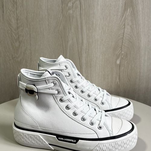 tenis karl lagerfeld 145189387?action_source=31946&ref=home_home&rsp=1&rspix=1