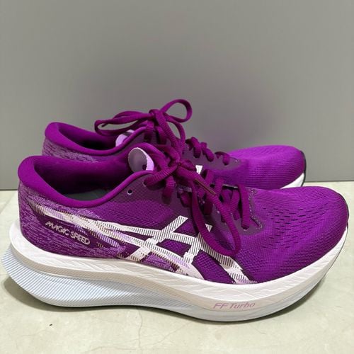 tenis asics magic speed feminino roxo 143117361?action_source=76398&ref=home_home&rsp=1&rspix=1