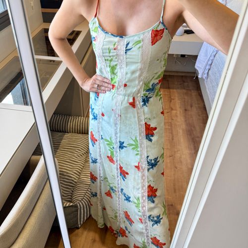 vestido longo floral 134981127?action_source=64649&ref=home_home&rsp=1&rspix=1