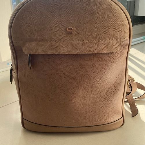 mochila le postiche nude 130349689?action_source=67388&ref=home_home&rsp=1&rspix=1