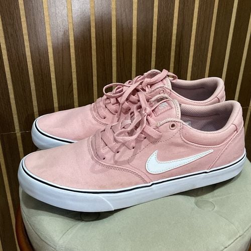 tenis nike sb chron 2 feminino rosa 147181587?action_source=72470&ref=home_home&rsp=1&rspix=1