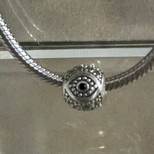 pingente olho grego vivara 132654880?action_source=67326&ref=home_home&rsp=1&rspix=1