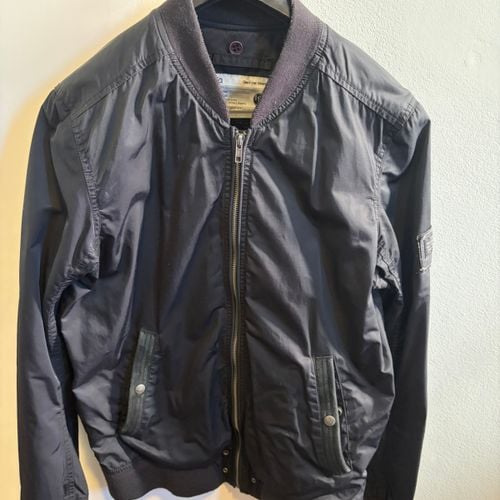 jaqueta bomber diesel preta p 147248698?action_source=72470&ref=home_home&rsp=1&rspix=1