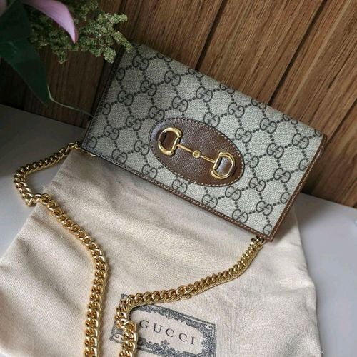 bolsa gucci monograma horsebit 145389294?action_source=73496&ref=home_home&rsp=1&rspix=1