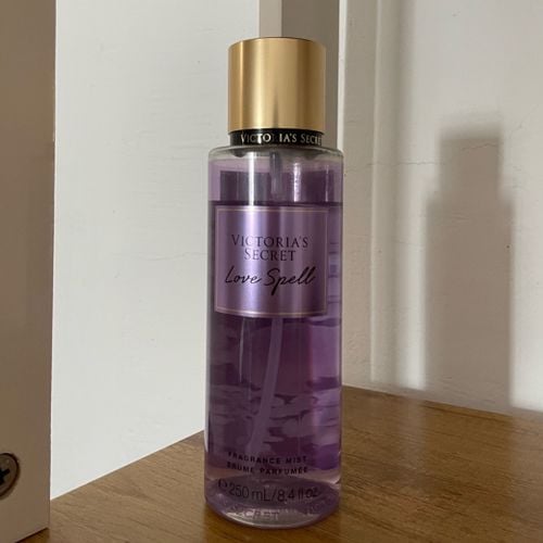 body splash victoria s secret love spell 139713937?action_source=76403&ref=home_home&rsp=1&rspix=1
