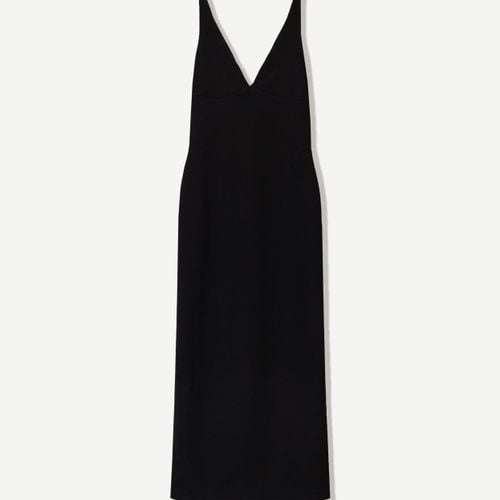 vestido midi preto com fenda 139215993?action_source=69599&ref=home_home&rsp=1&rspix=1