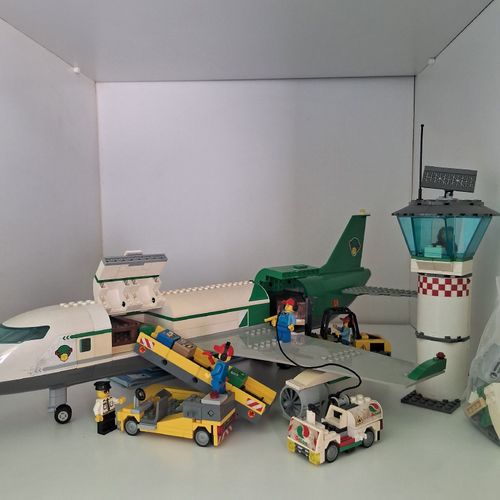lego city terminal de carga 134971512?action_source=68279&ref=home_home&rsp=1&rspix=1