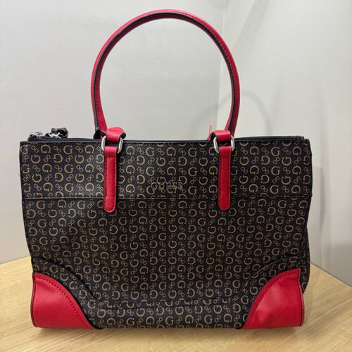 bolsa guess nova 136149316?action_source=70655&ref=home_home&rsp=1&rspix=1