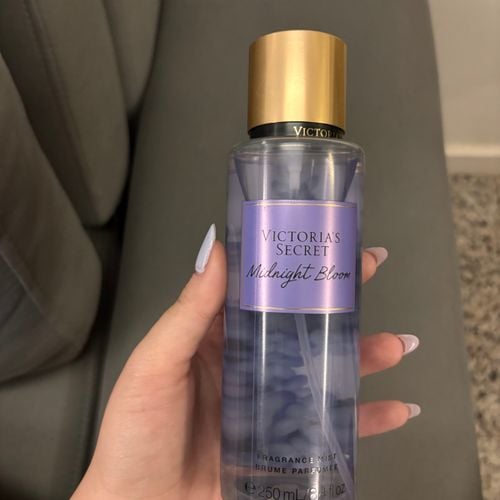 body splash victoria s secret midnight bloom 152736875?action_source=76403&ref=home_home&rsp=1&rspix=1