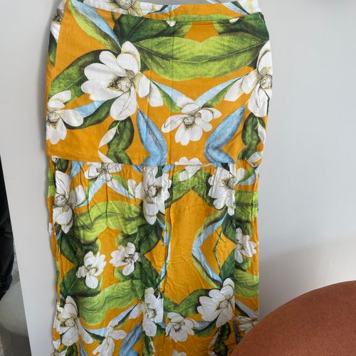 saia midi oh boy estampada floral m 146789486?action_source=74549&ref=home_home&rsp=1&rspix=1