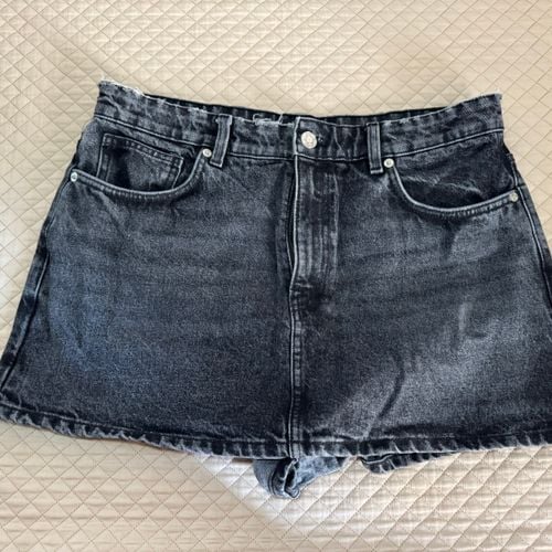 shorts saia jeans zara preto tam gg 152084949?action_source=76858&ref=home_home&rsp=1&rspix=1