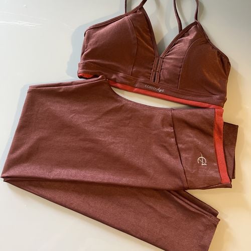 conjunto de academia corpo agil 150079608?action_source=75018&ref=home_home&rsp=1&rspix=1
