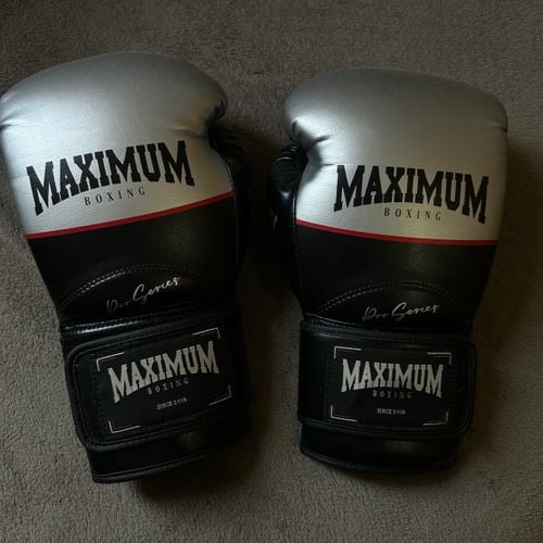 luva de boxe maximum pro series 14oz 152808065?action_source=67222&ref=home_home&rsp=1&rspix=1