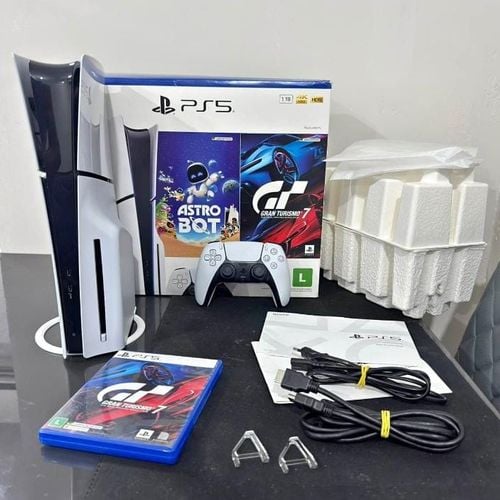 ps5 1tb com 2 controles e jogo