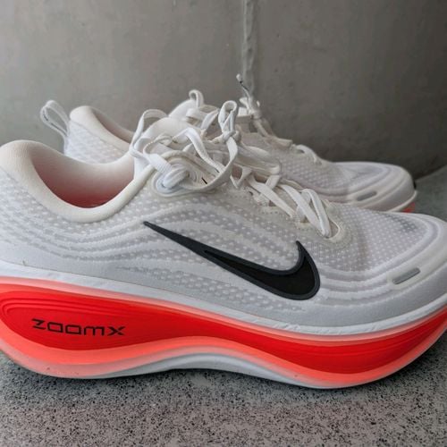 tenis nike zoomx branco 40 141808610?action_source=76398&ref=home_home&rsp=1&rspix=1