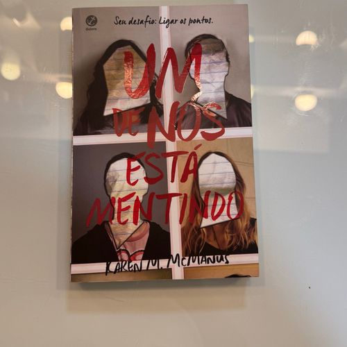 um de nos esta mentindo karen mcmanus 129956122?action_source=66992&ref=home_home&rsp=1&rspix=1