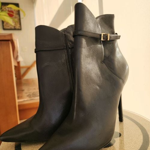 bota cano curto schutz preta 35 146807233?action_source=72470&ref=home_home&rsp=1&rspix=1